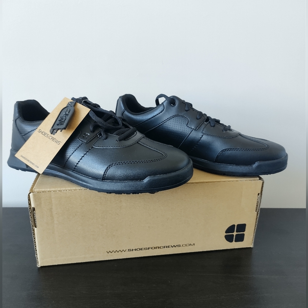 NEW Men black Slip Resistant Outsole Shoes Size 8.5